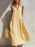 Loose-fitting plaid sleeveless beach vacation dress